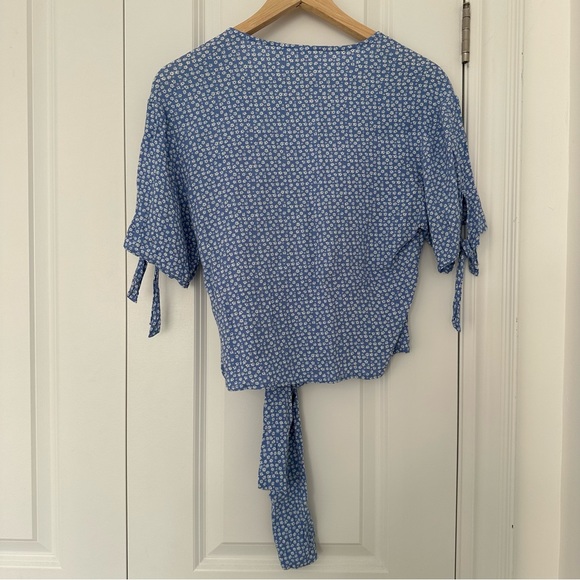 GAP Short Sleeve Wrap-Front Tie Blouse - Picture 8 of 9